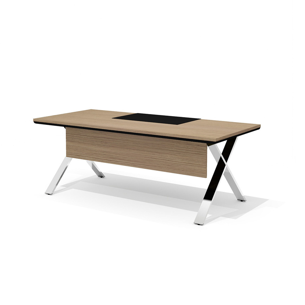 Стол руководителя с траверсом на металлическом каркасе