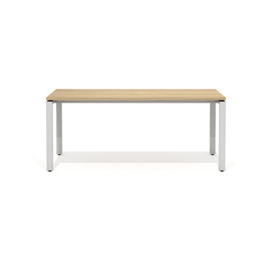 Стол прямой на металлокаркасе