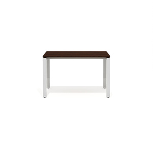 Стол прямой на металлокаркасе