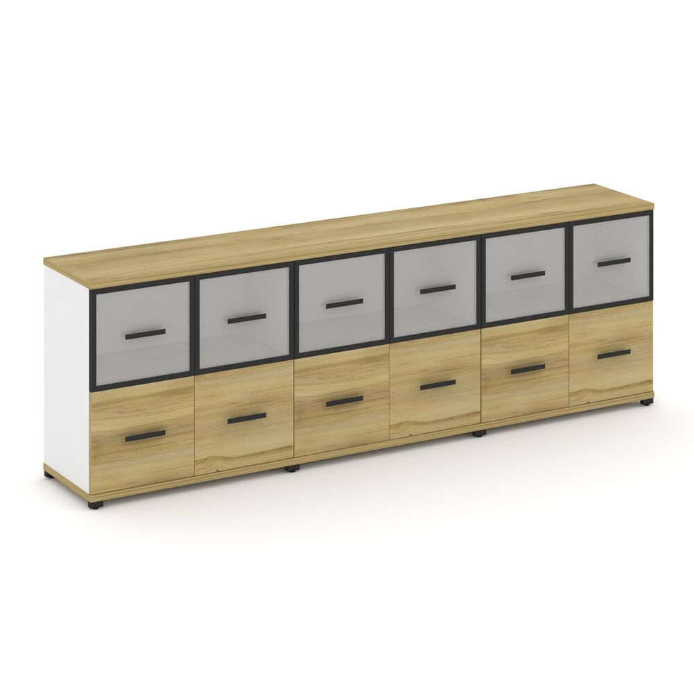 Шкаф три широкие секции, 2 ниши