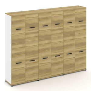 Шкаф три широкие секции, 5 ниш