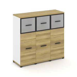 Шкаф три узкие секции, 3 ниши