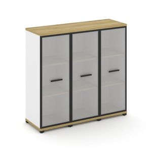 Шкаф три узкие секции, 3 ниши