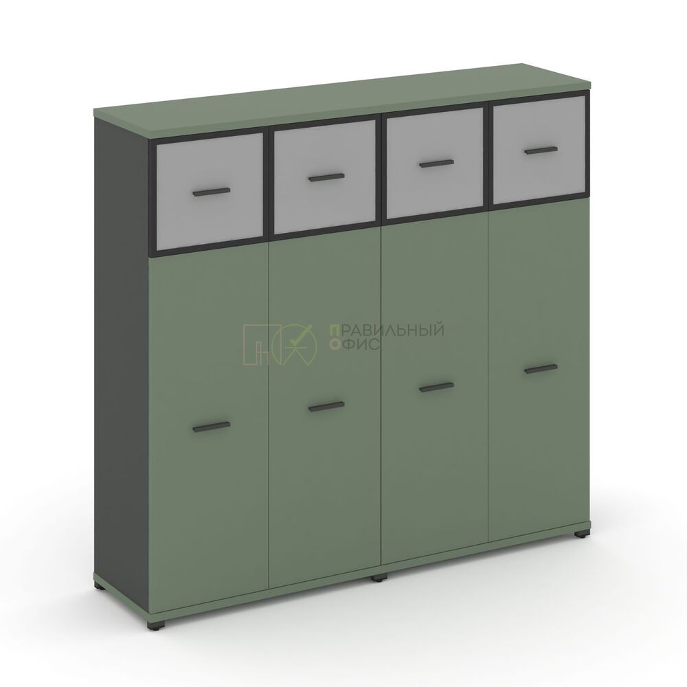 Шкаф две широкие секции, 4 ниши