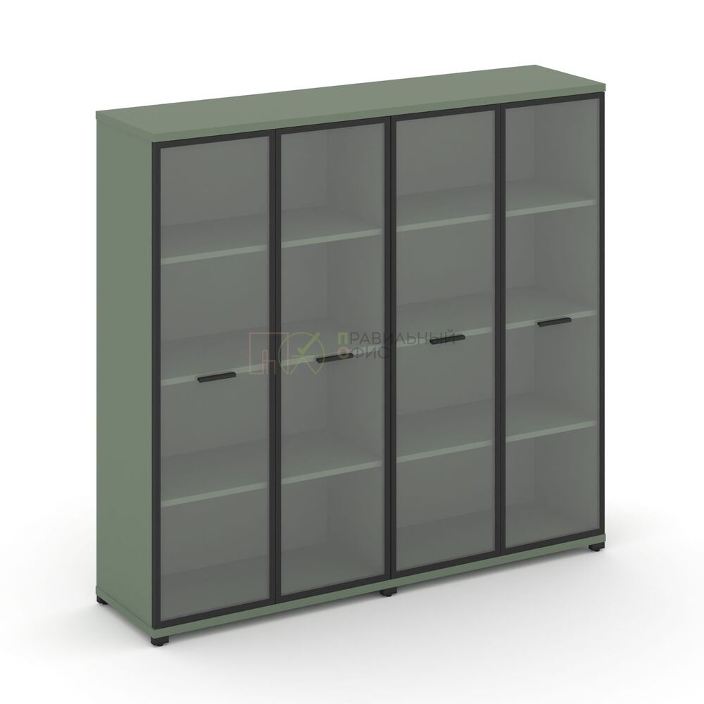 Шкаф две широкие секции, 4 ниши