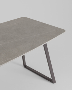 Стол обеденный