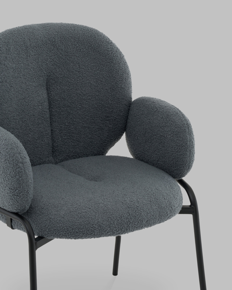 Стул с подлокотниками букле